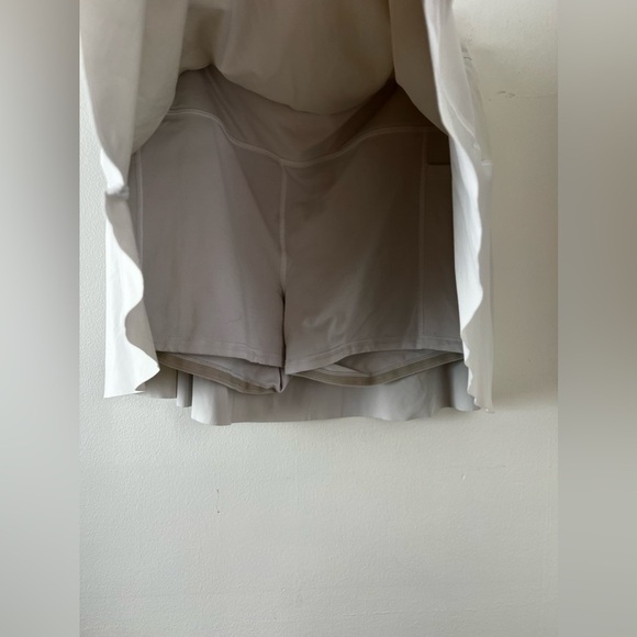 Athleta Match Point Skort 15.5" White SIZE medium - Picture 6 of 7